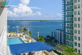 Trendy 2BR Condo with Pool and Bay Views